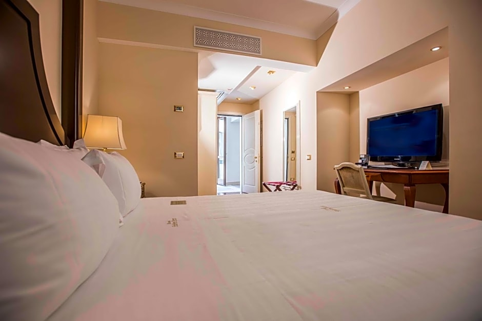 Golden Tower Hotel & Spa