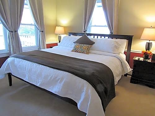 The New London Inn