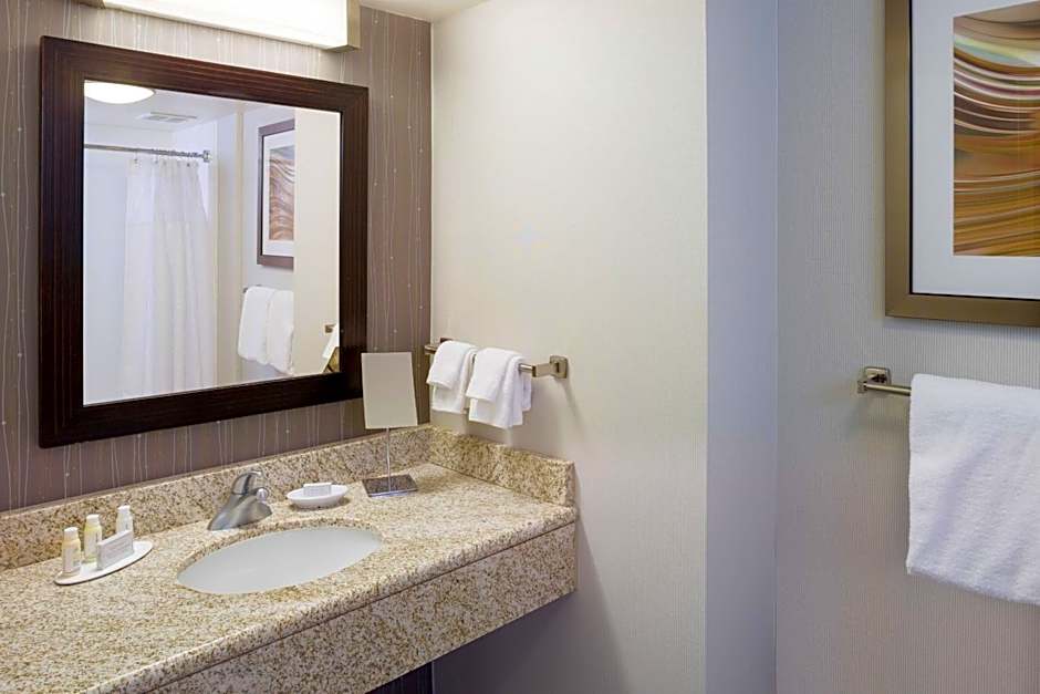 Courtyard by Marriott Providence Downtown