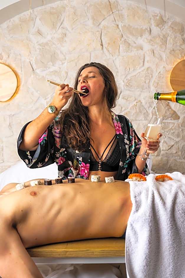 Minamina, chambre avec jacuzzi privatif