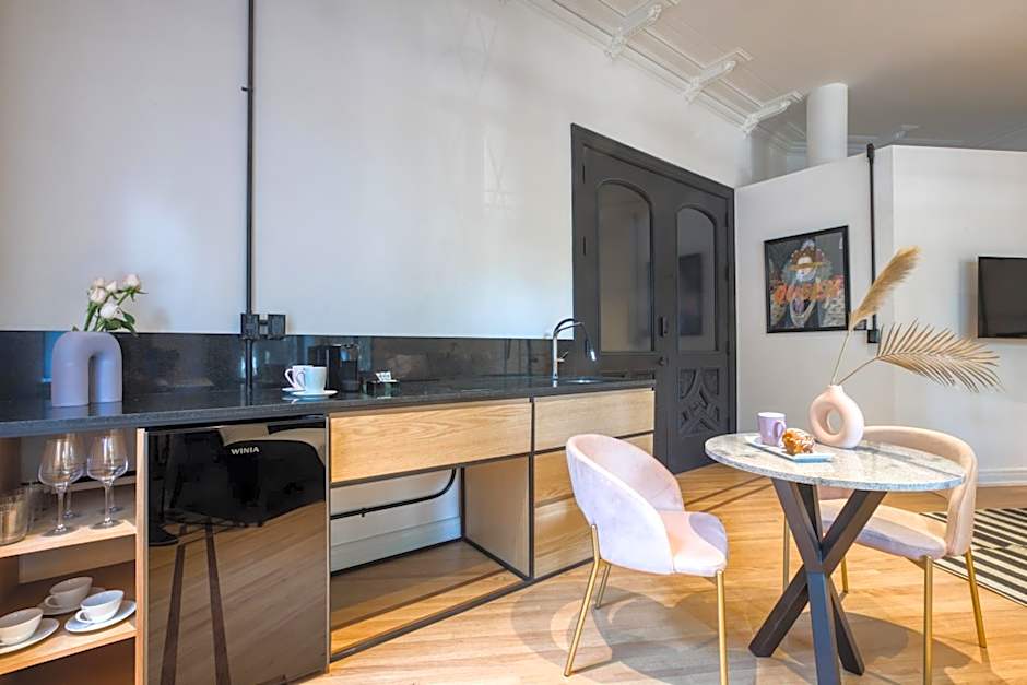 UTOPIC Campos Elíseos by ULIV