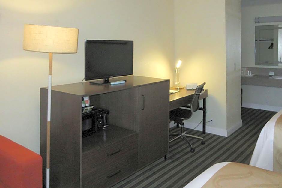Quality Inn Salinas City Center Area