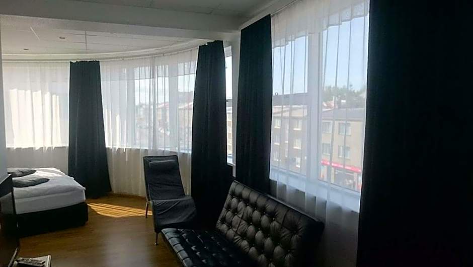 101 Guesthouse Hotel