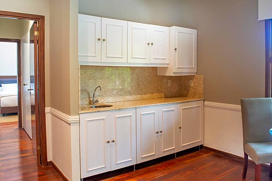 Las Lomas Casa Hotel