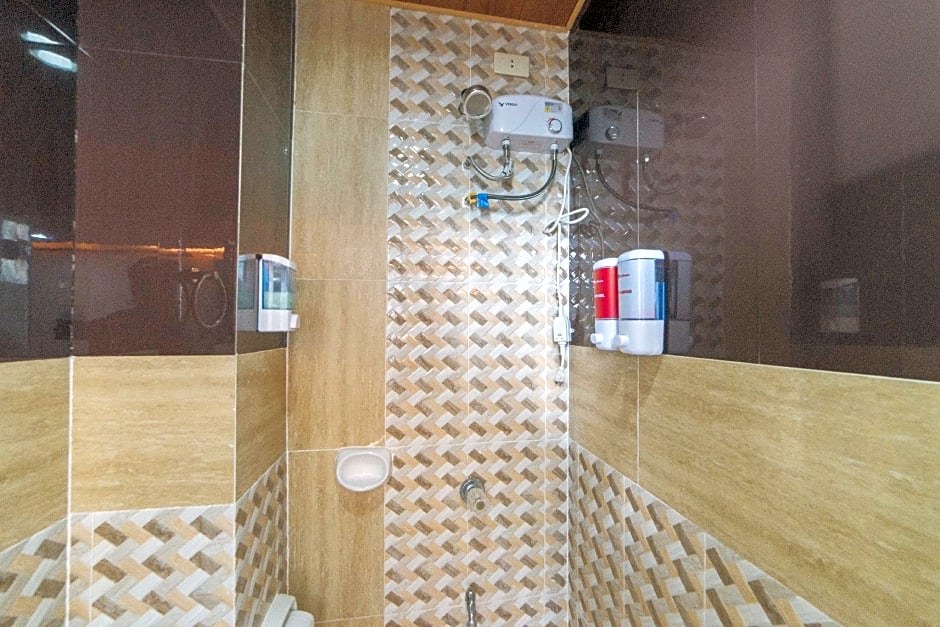 RedDoorz@Lawaan Roxas City