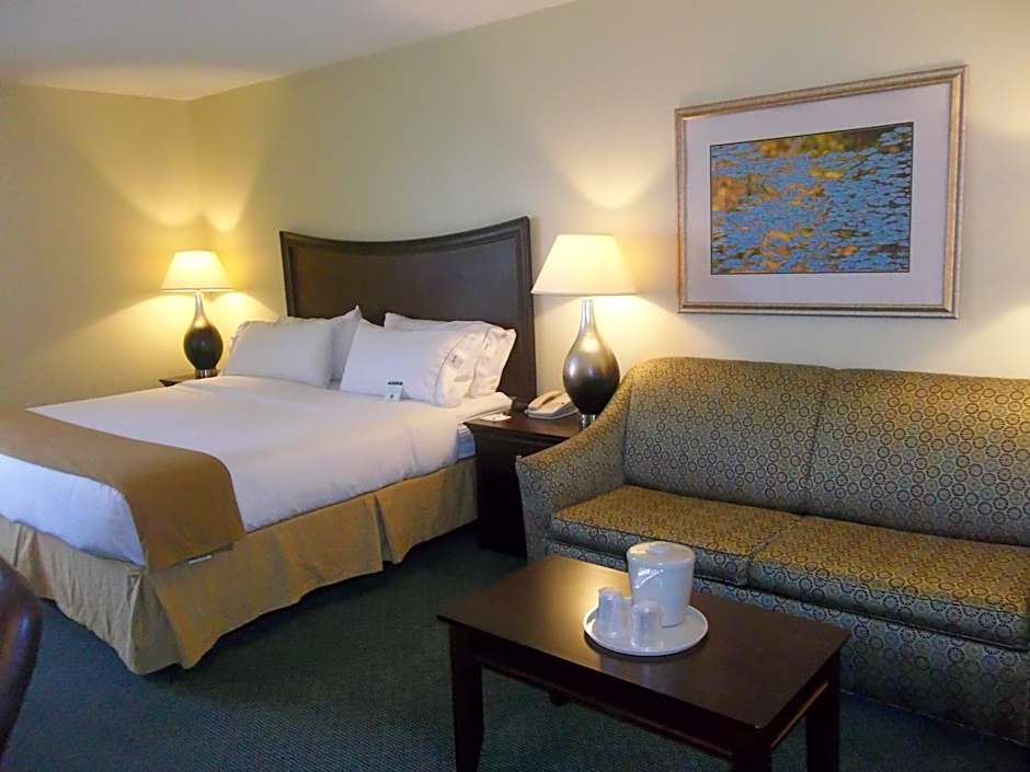 Holiday Inn Express Indianapolis Airport By IHG