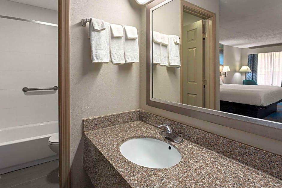 Days Inn by Wyndham Douglasville-Atlanta-Fairburn Road