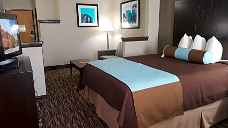 King Room with Sofabed - Non-Smoking