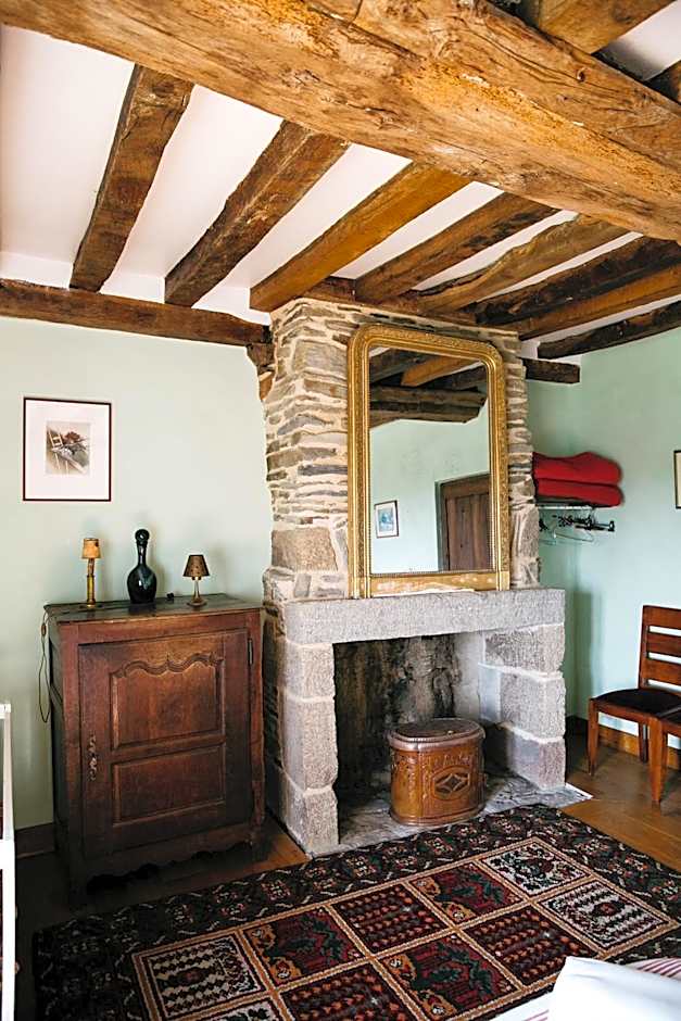 La Vieille Foulonnière : Chambres d'hôtes & Permaculture