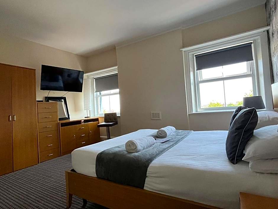 The New Brighton Hotel