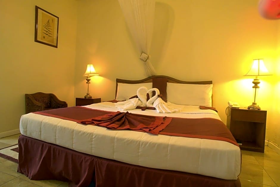 Executive Airport Hotel