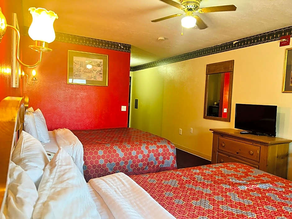 Villa Inn Motel Near Hwy 12 WI Capital O