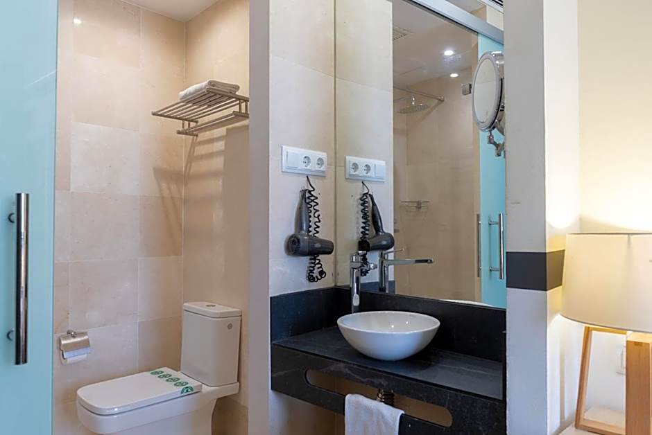 May Ramblas Hotel