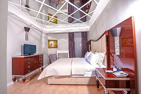 King Suite with Sea View