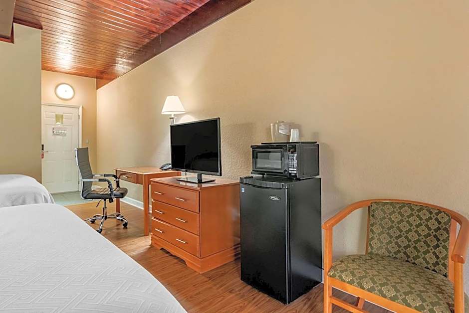 Econo Lodge Tallahassee Downtown - University