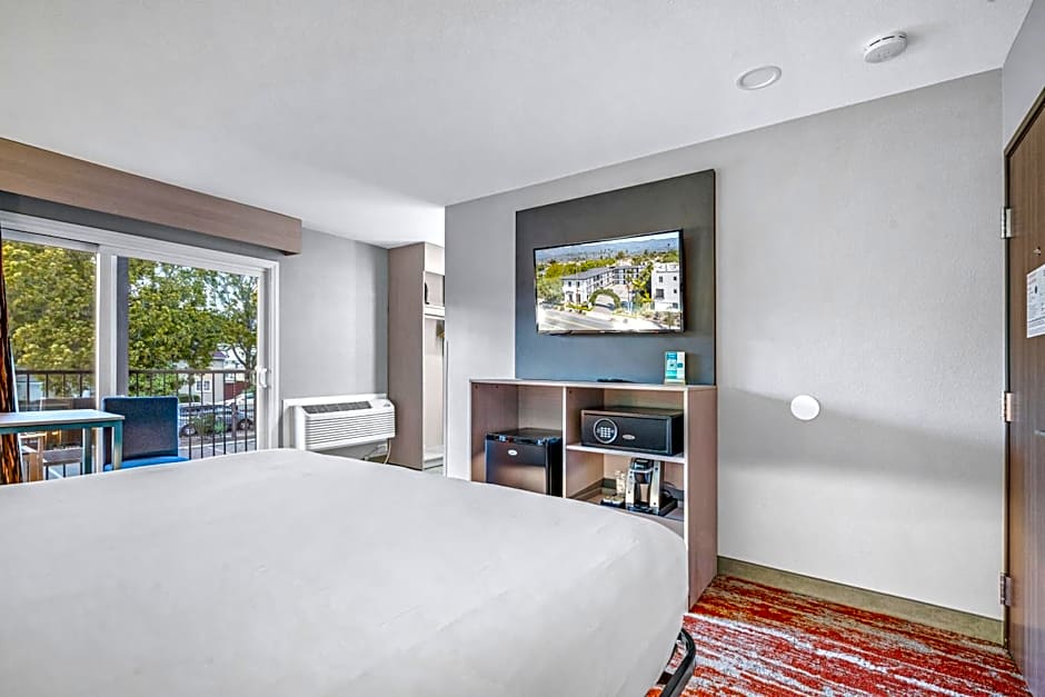 Avania Inn of Santa Barbara