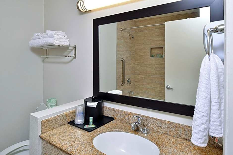 Best Western Kettleman City Inn & Suites