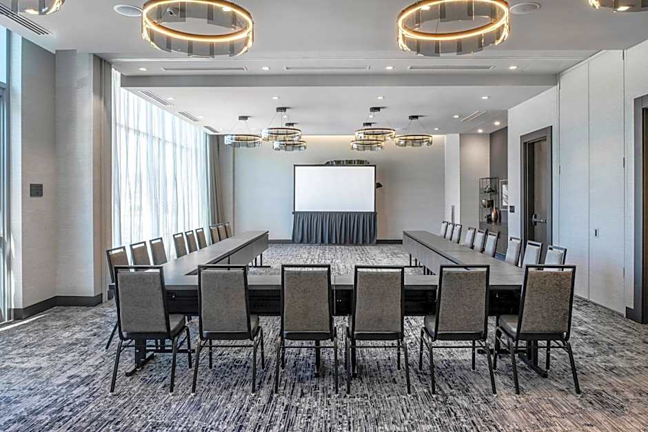 AC Hotel by Marriott Portsmouth Downtown/Waterfront