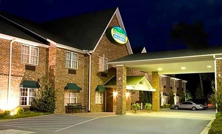 Mountain Inn & Suites Flat Rock