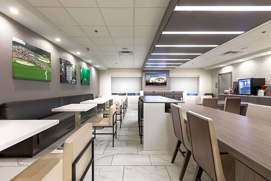 Wingate Augusta Washington Road by Wyndham - Newly Renovated