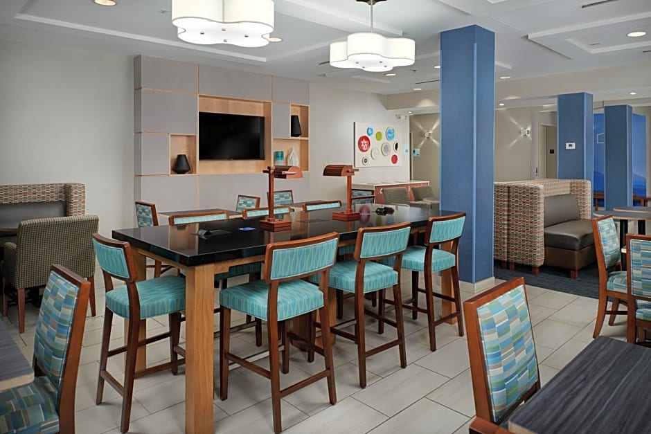 Holiday Inn Express Hotel & Suites Anniston/Oxford, an IHG Hotel