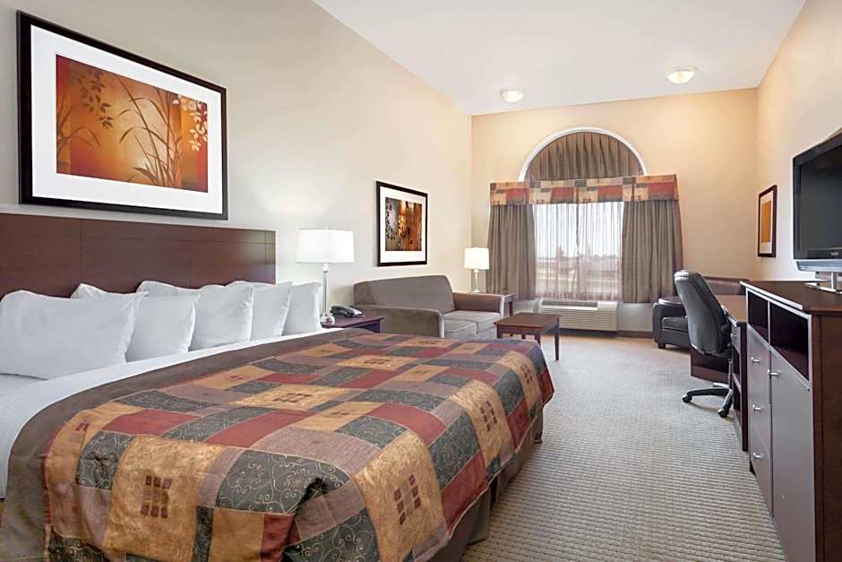 Ramada by Wyndham Weyburn