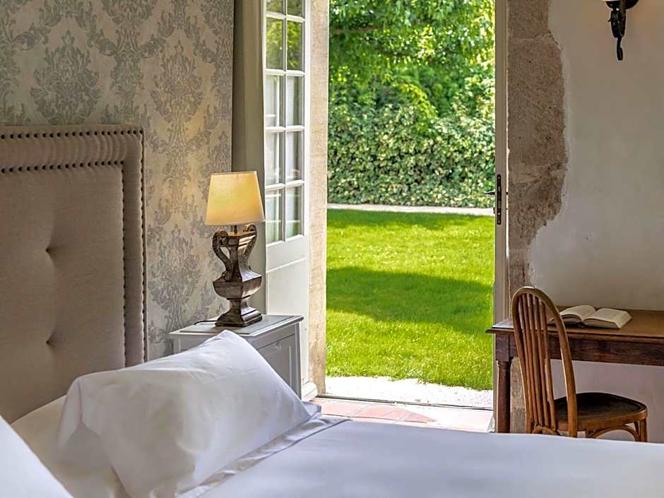 Chateau de Mazan - Handwritten Collection