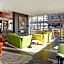 citizenM Paris La Défense