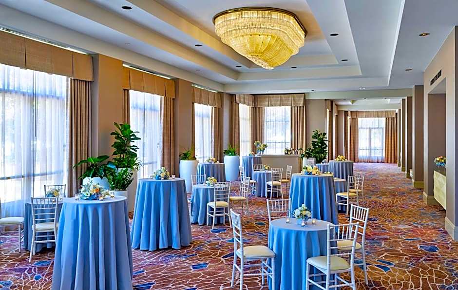 Hilton Los Angeles North/Glendale & Executive Meeting Center