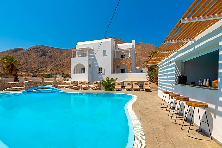 Noème Santorini