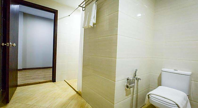 Lintas Platinum Hotel