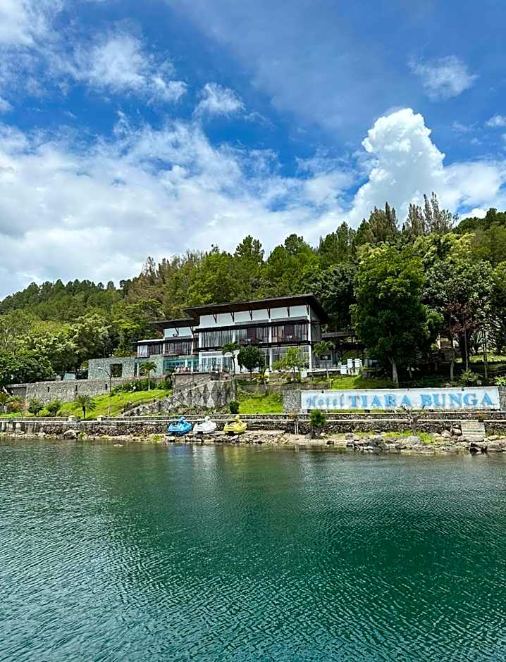 Tiara Bunga Hotel & Villa