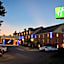 Holiday Inn Express & Suites Merrimack - Nashua by IHG