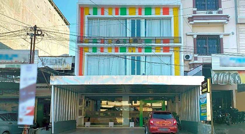 Urbanview Hotel Mulia Indah Palopo