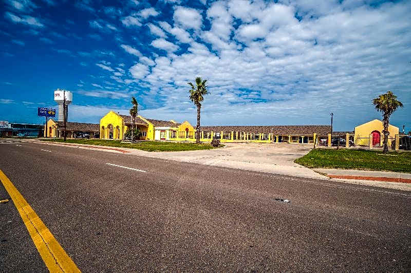 Americas Best Value Inn and Suites Aransas Pass