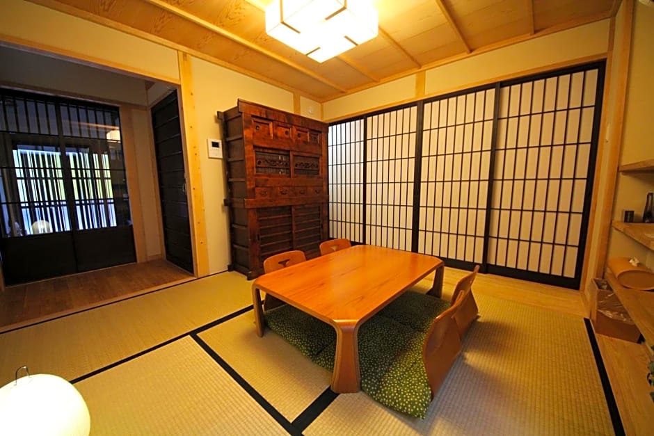 Wakakusa-an