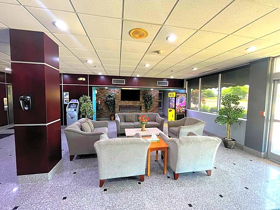 Quality Inn & Suites Cincinnati Downtown