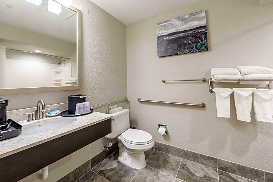 Best Western Plus Sebastian Hotel & Suites