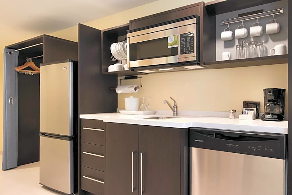 Home2 Suites by Hilton Fort St. John