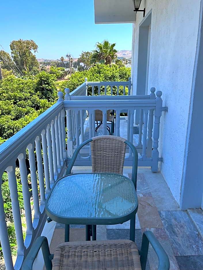 Theodorou Beach Hotel Apartments