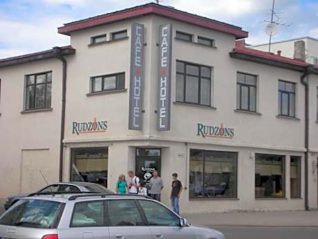 Cafe Hotel Rudzons