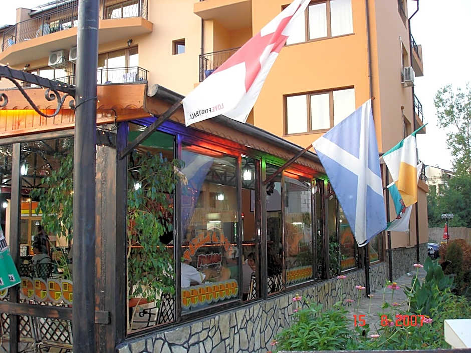 Friends Family Hotel