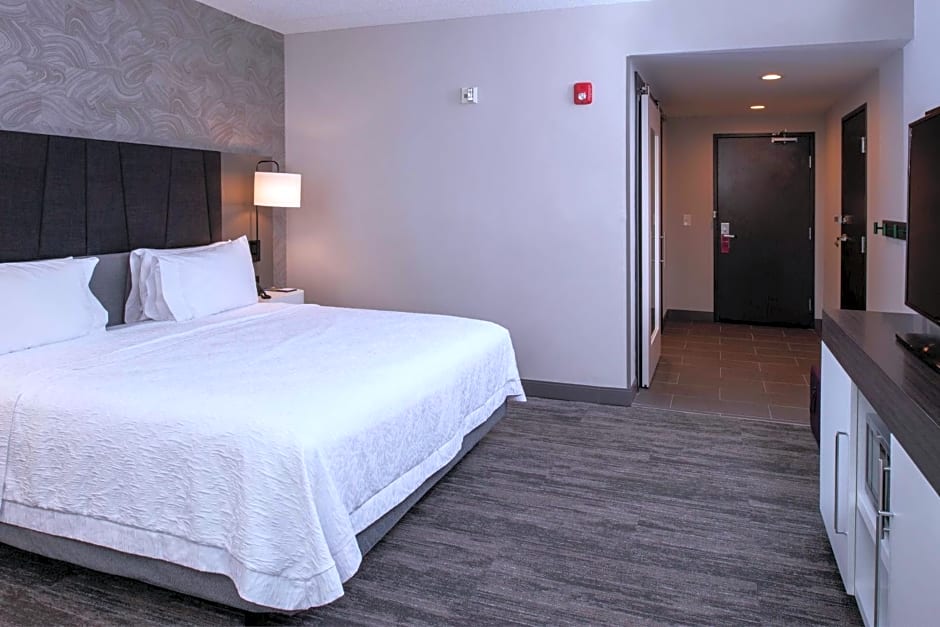 Hampton Inn By Hilton & Suites Winston-Salem Downtown