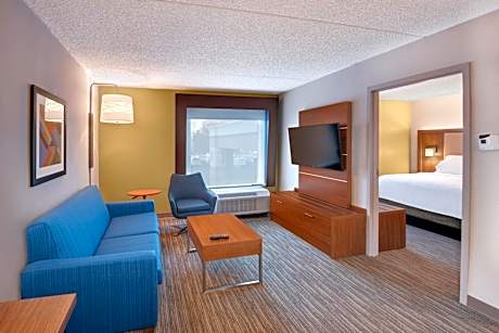 Executive Suite - Non-Smoking
