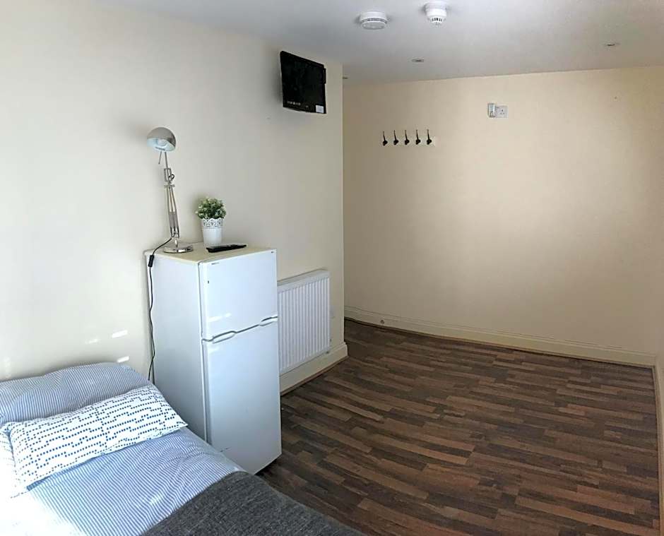 Mapesbury Hostel London