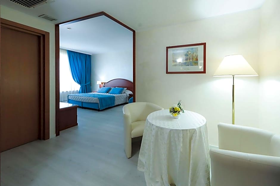 Edra Palace Hotel & Ristorante