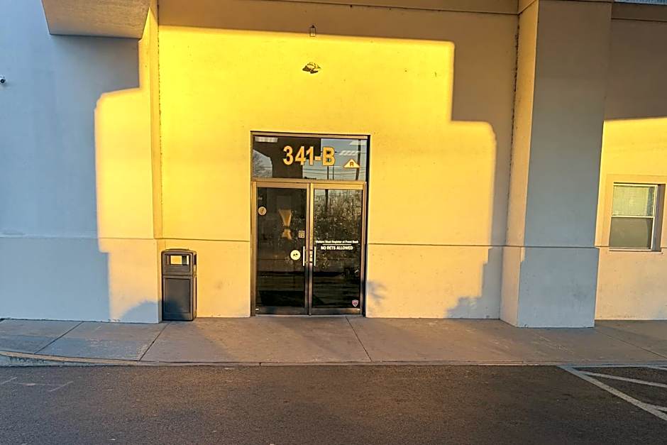 Travelodge by Wyndham Bellmawr