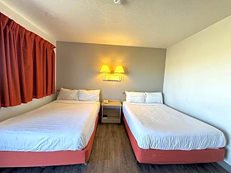 Deluxe Quadruple Room - Non-Smoking