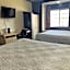 Days Inn & Suites by Wyndham Hutchinson