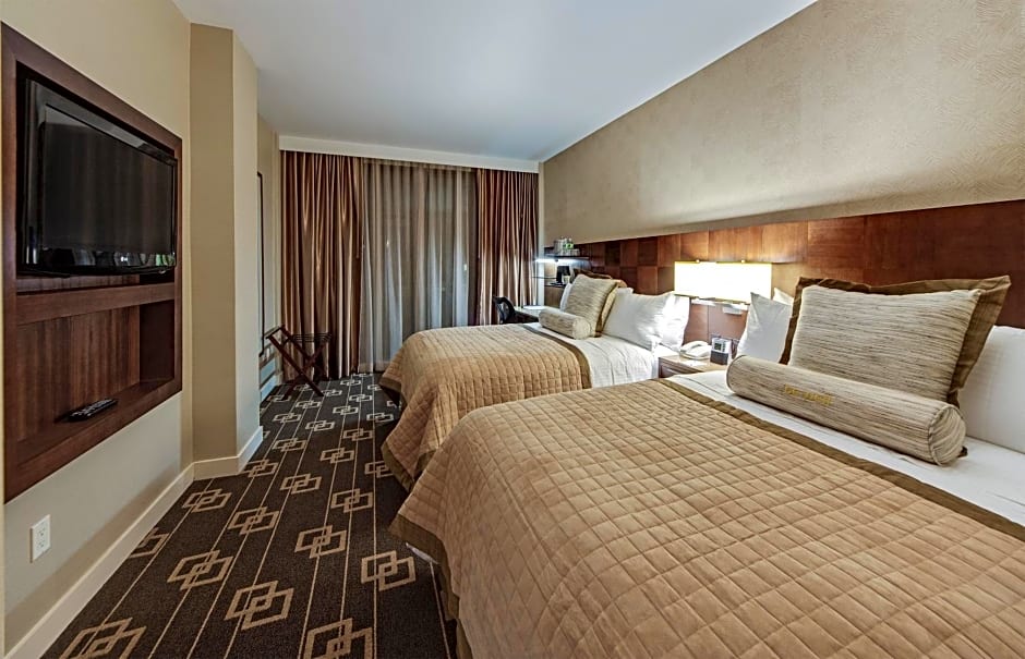 Wyndham Garden Chinatown